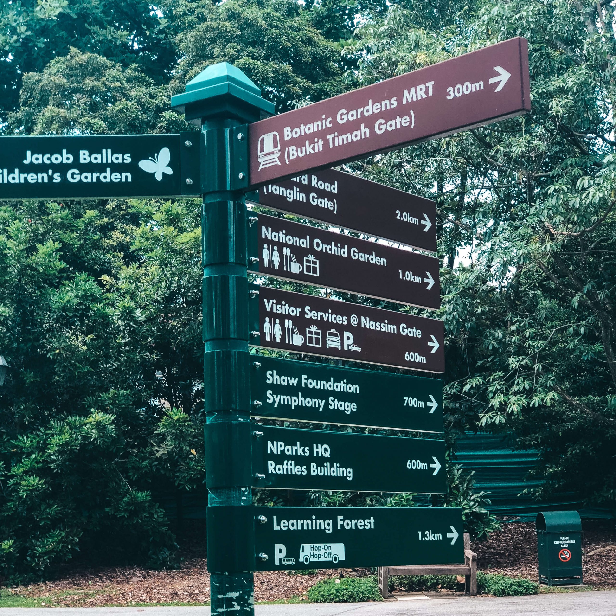 singapore botanic gardens sign